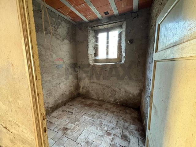 Casa Indipendente in vendita a Bagni di Lucca, San Gemignano