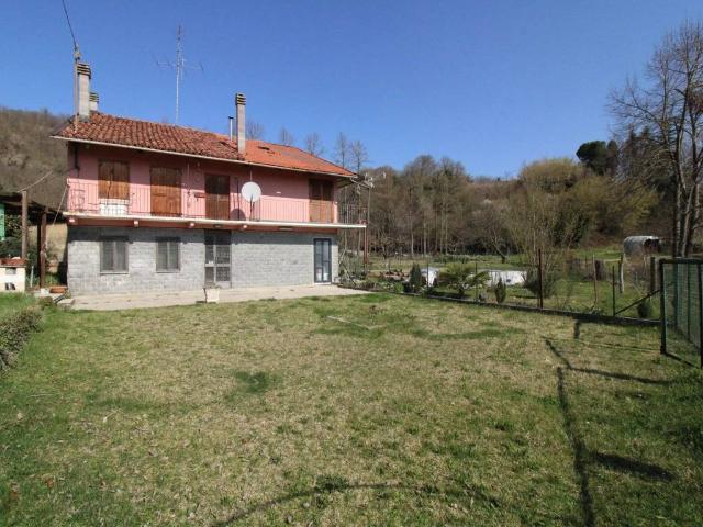 Casa indipendente in vendita a Baldissero d'Alba CN