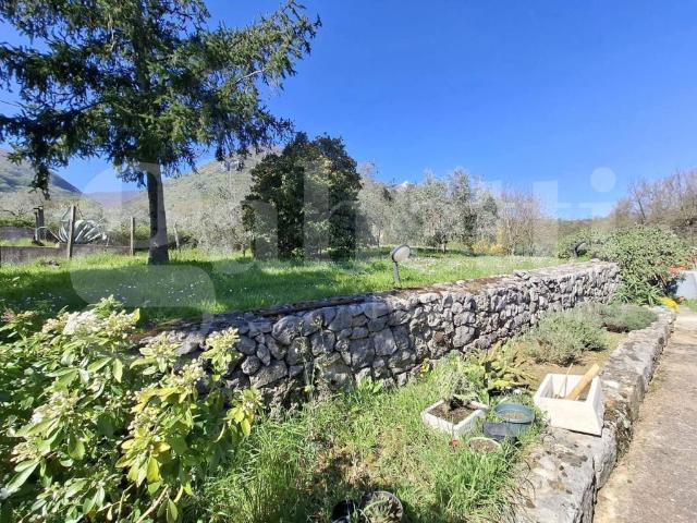 Casa indipendente in vendita a Balsorano AQ