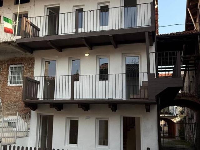 Casa indipendente in vendita a Banchette TO