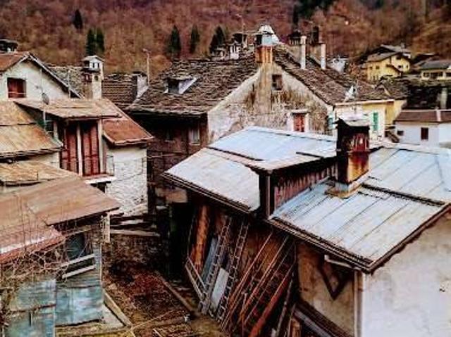 Casa indipendente in vendita a Bannio Anzino VB