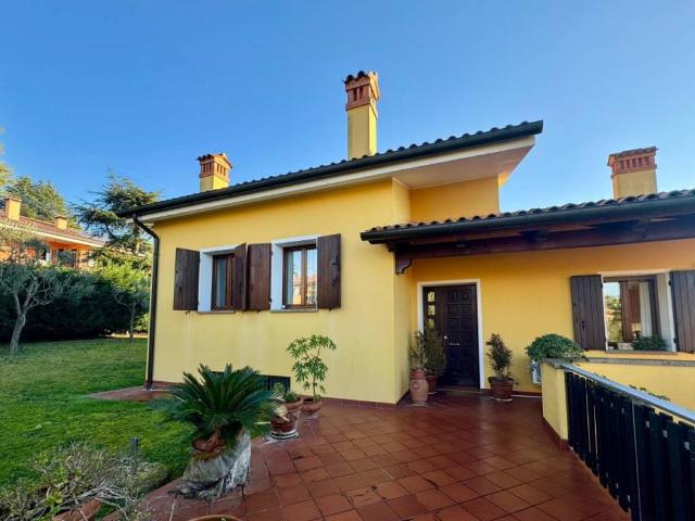 Casa indipendente in vendita a Baone PD