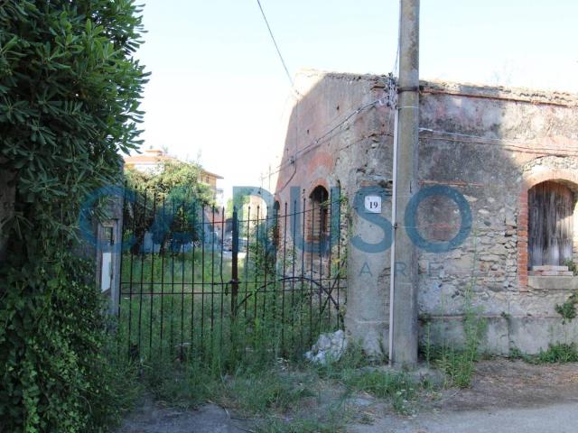 Casa indipendente in vendita a Barcellona Pozzo di Gotto ME
