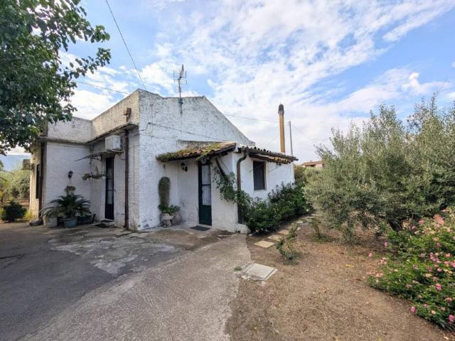 Casa indipendente in vendita a Barcellona Pozzo di Gotto ME