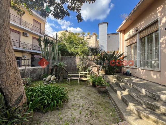 Casa indipendente in vendita a Barcellona Pozzo di Gotto ME