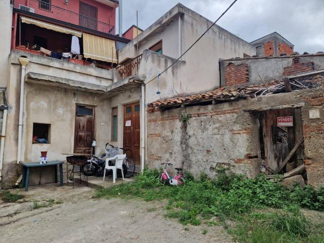 Casa indipendente in vendita a Barcellona Pozzo di Gotto ME