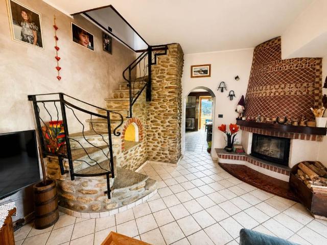 Casa indipendente in vendita a Barbania TO
