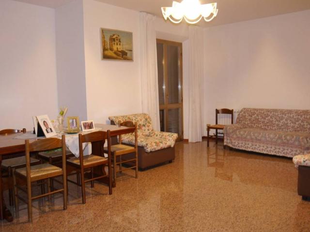 Casa indipendente in vendita a Barbara AN
