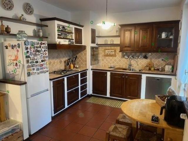 Casa indipendente in vendita a Barberino di Mugello FI