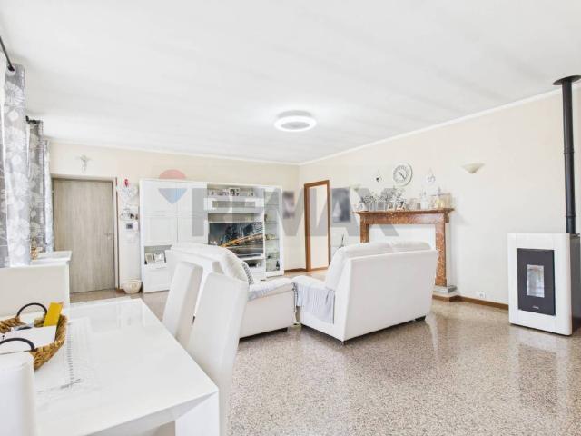 Casa indipendente in vendita a Barbianello PV