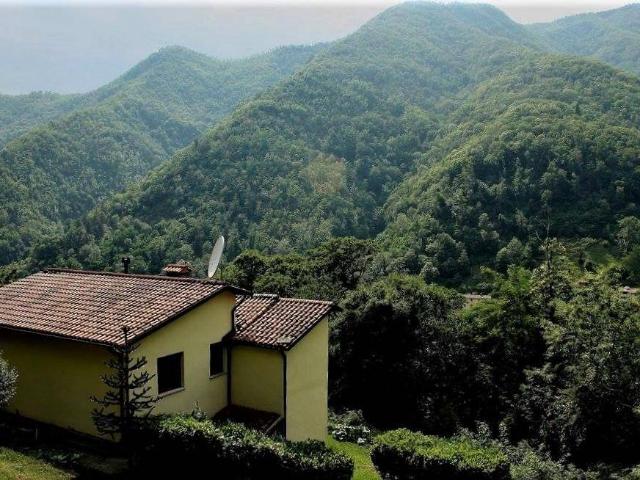Villa in vendita a Barga LU