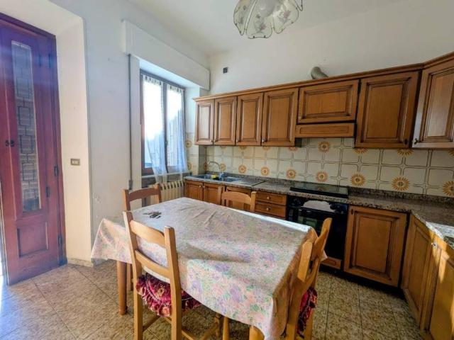 Casa indipendente in vendita a Barga LU