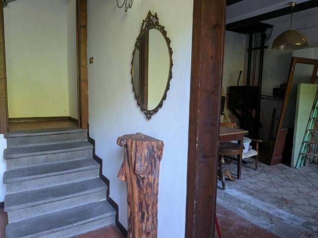 Casa indipendente in vendita a Barga LU