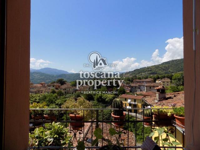Casa indipendente in vendita a Barga LU