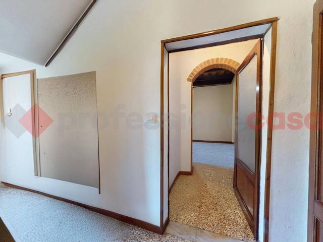 Appartamento in vendita a Barga LU