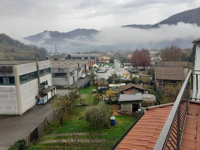 Casa indipendente in vendita a Barga LU
