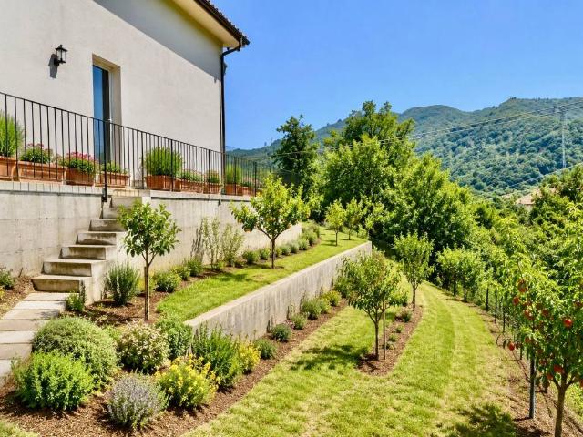 Casa indipendente in vendita a Bargagli GE