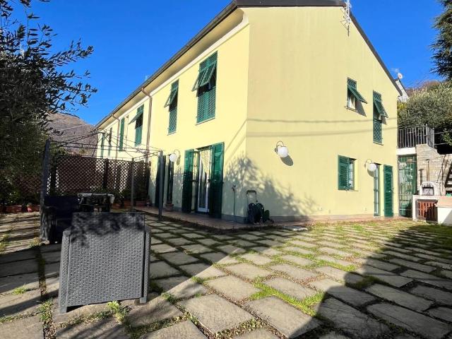 Casa indipendente in vendita a Bargagli GE