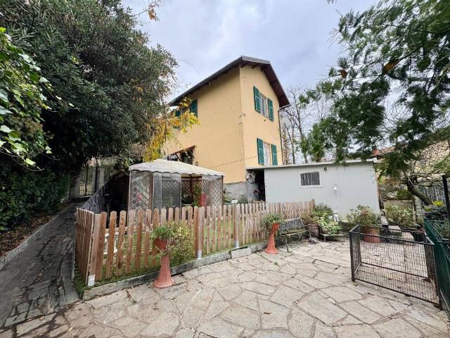 Casa indipendente in vendita a Bargagli GE