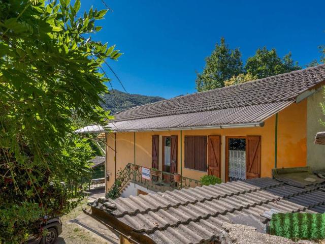 Casa indipendente in vendita a Barge CN