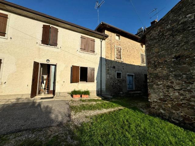 Casa indipendente in vendita a Bardolino VR
