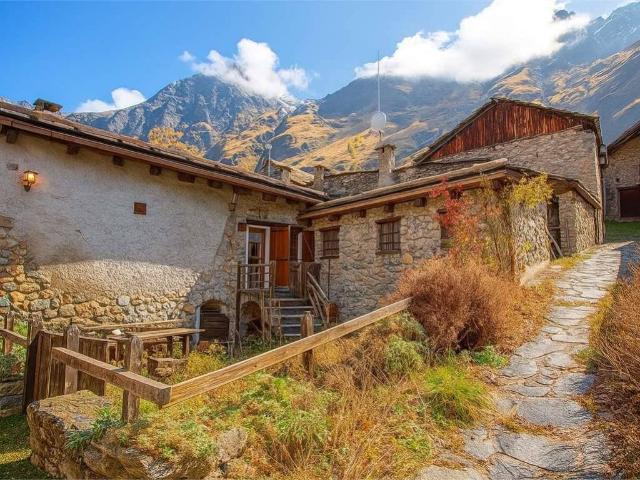 Casa indipendente in vendita a Bardonecchia TO