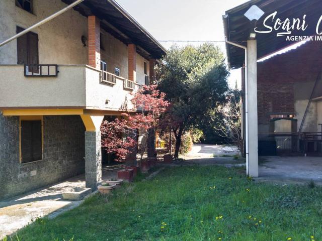 Casa indipendente in vendita a Barengo NO