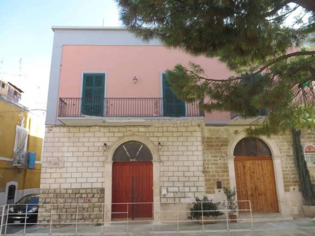 Casa indipendente in vendita a Bari BA