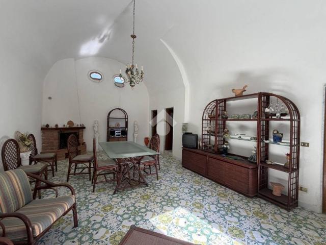 Casa indipendente in vendita a Bari BA