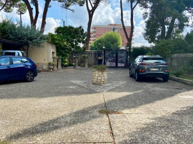 Casa indipendente in vendita a Bari BA