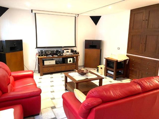 Casa indipendente in vendita a Bari BA