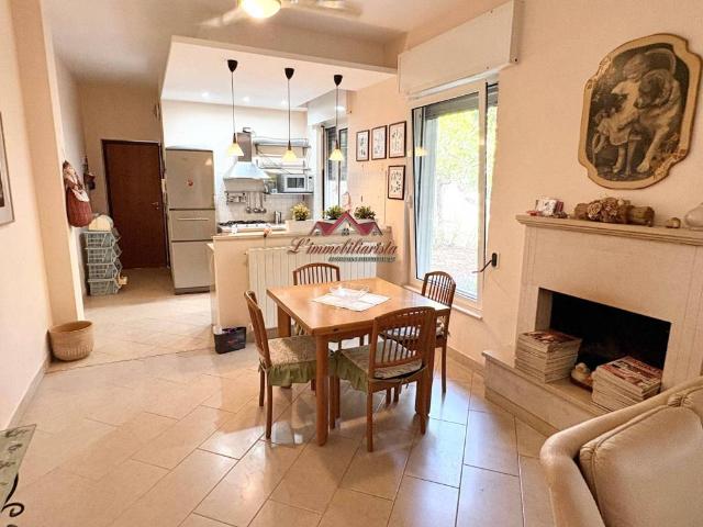 Casa indipendente in vendita a Bari BA
