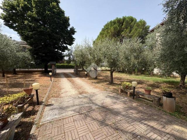 Casa indipendente in vendita a Bastia Umbra PG