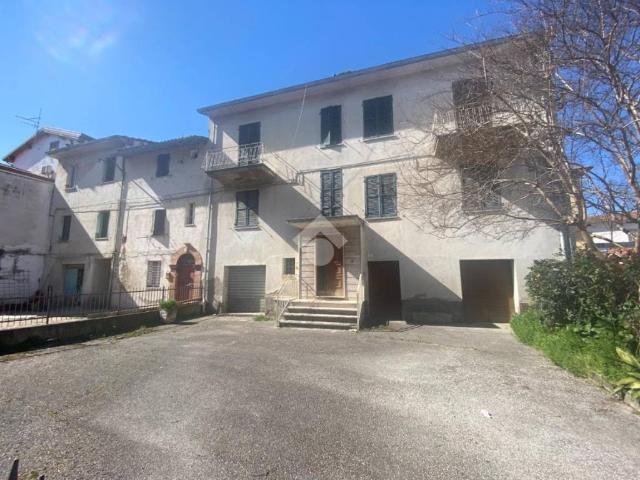 Casa indipendente in vendita a Bastia Umbra PG