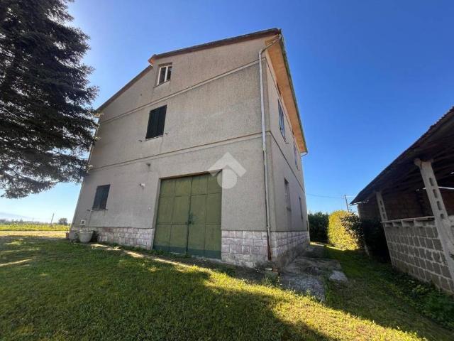 Casa indipendente in vendita a Bettona PG