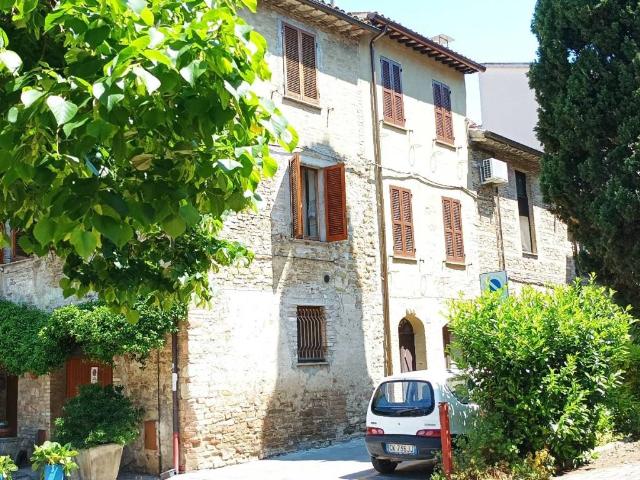 Casa indipendente in vendita a Bevagna PG