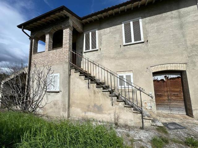 Casa indipendente in vendita a Bevagna PG