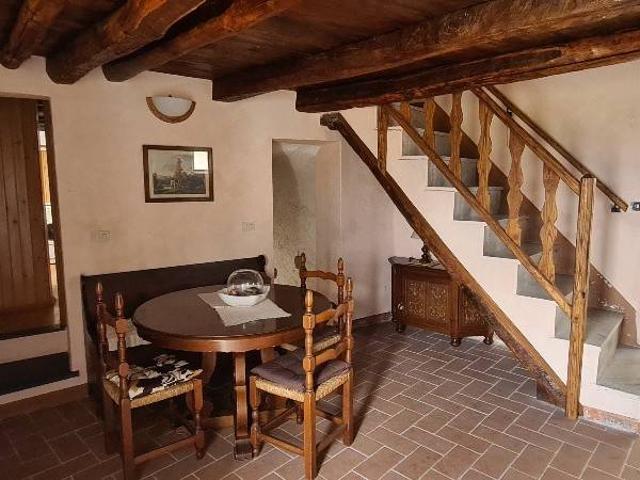 Casa indipendente in vendita a Beverino SP