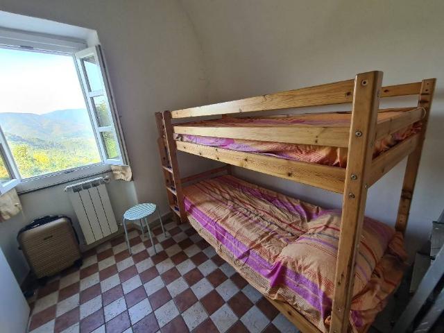 Casa indipendente in vendita a Beverino SP