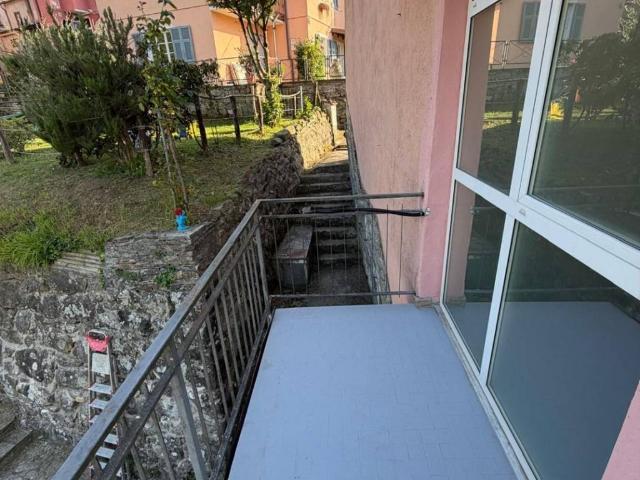 Casa indipendente in vendita a Beverino SP