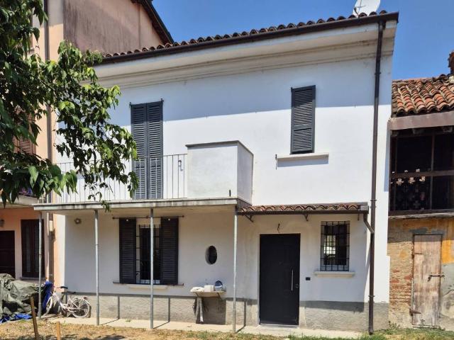 Casa indipendente in vendita a Belgioioso PV