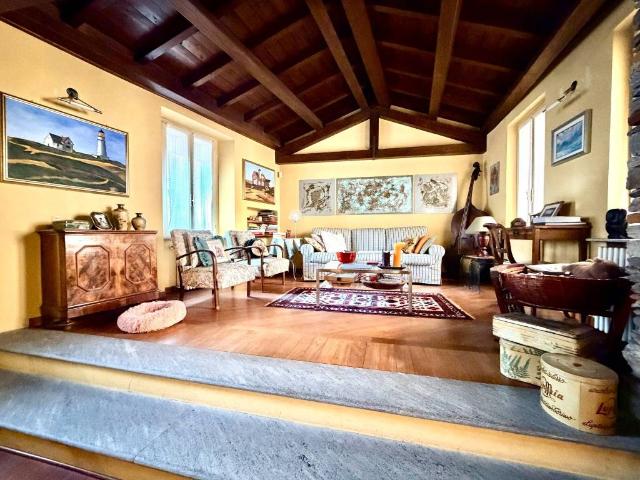 Casa indipendente in vendita a Belgirate VB