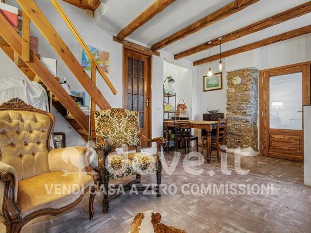 Casa indipendente in vendita a Bellano LC