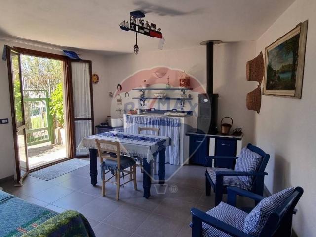 Casa indipendente in vendita a Bellano LC