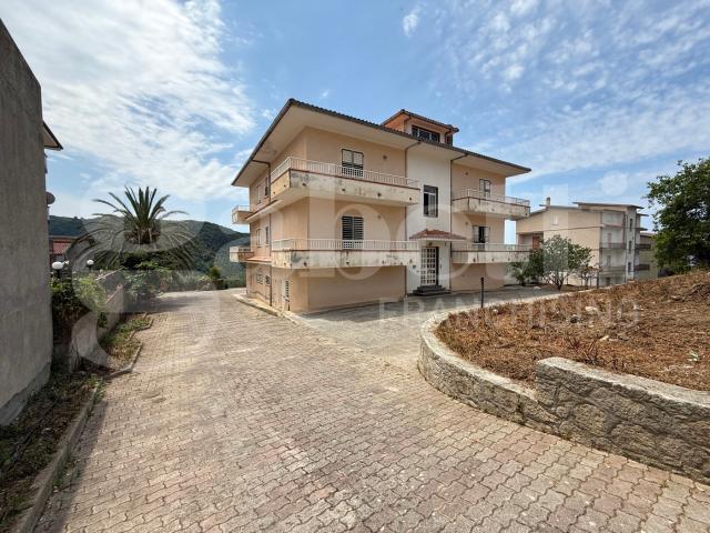 Casa indipendente in vendita a Belmonte Calabro