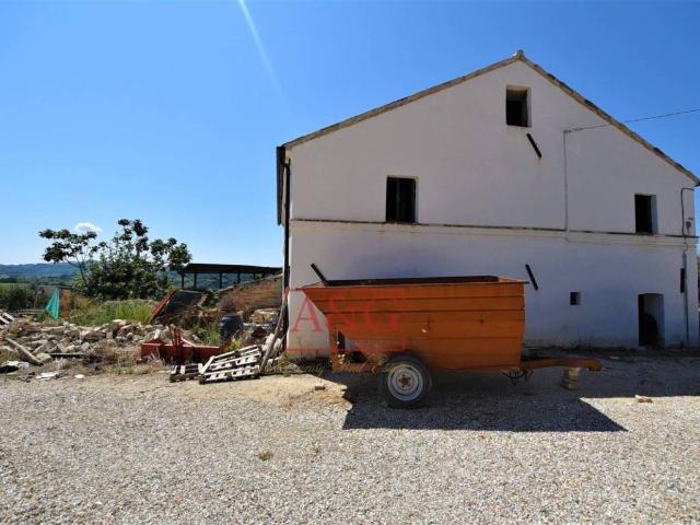 Casa indipendente in vendita a Belmonte Piceno FM