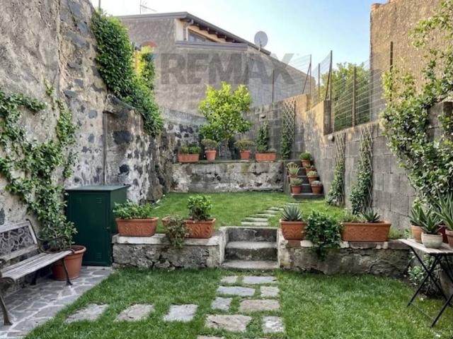 Casa indipendente in vendita a Belpasso CT