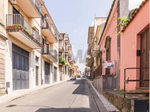 Casa indipendente in vendita a Belpasso CT