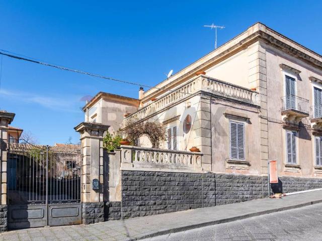Casa indipendente in vendita a Belpasso CT