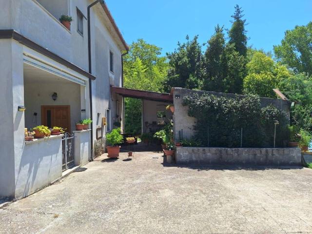 Casa indipendente in vendita a Benevento BN